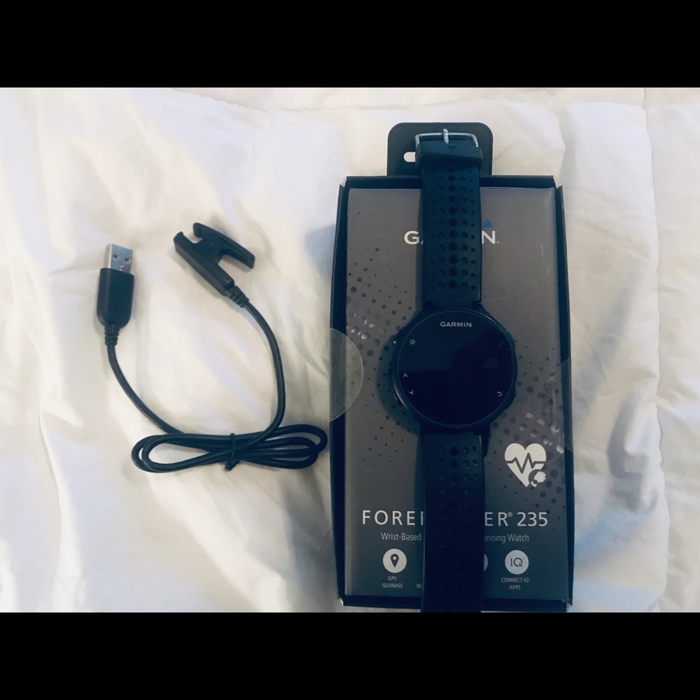 Garmin Forerunner 235 - Picture 1 of 5